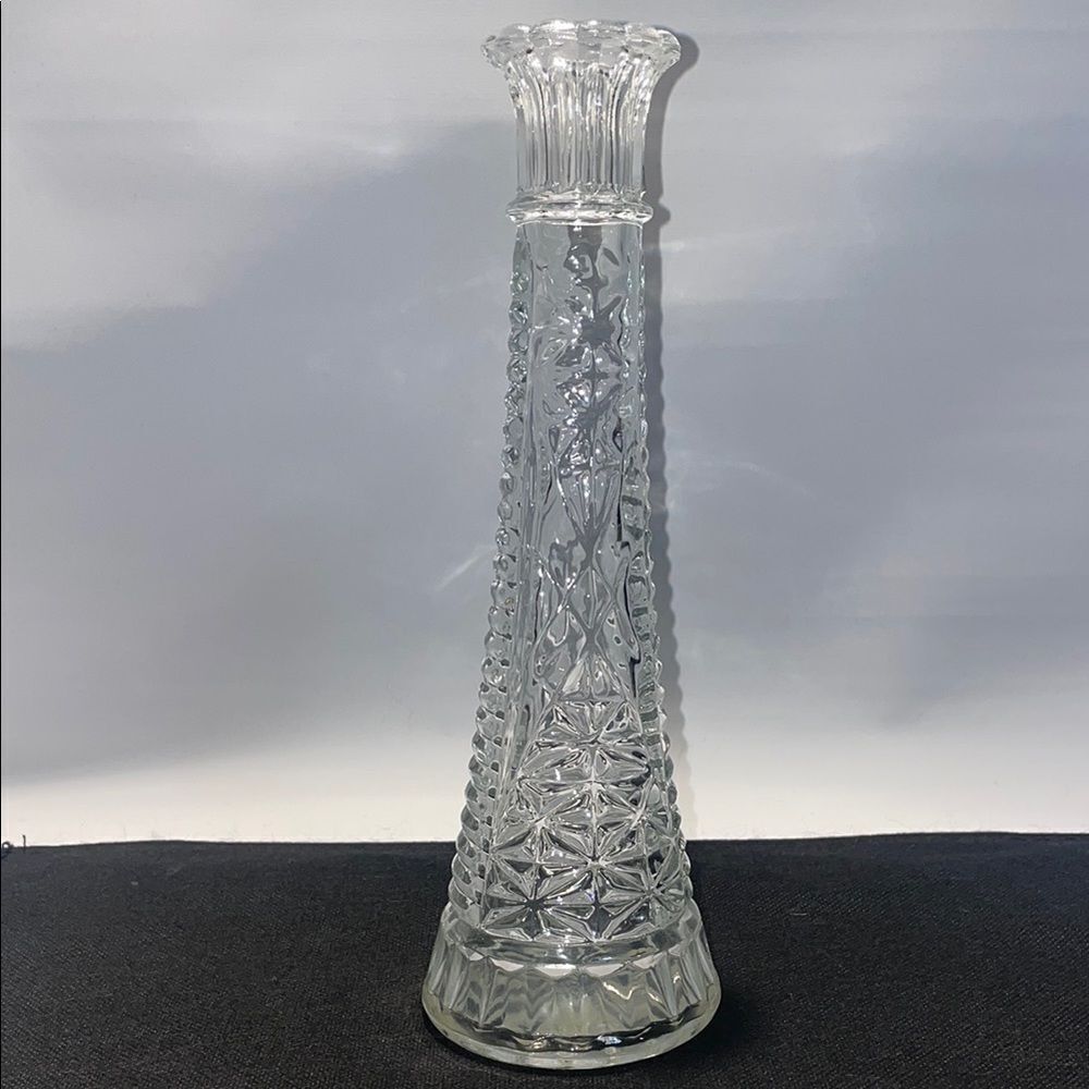 Vintage Crystal Accents Vase with Intricate Cut Glass Design